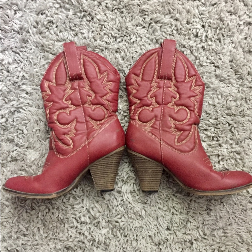 Red cowgirl boots cowboy